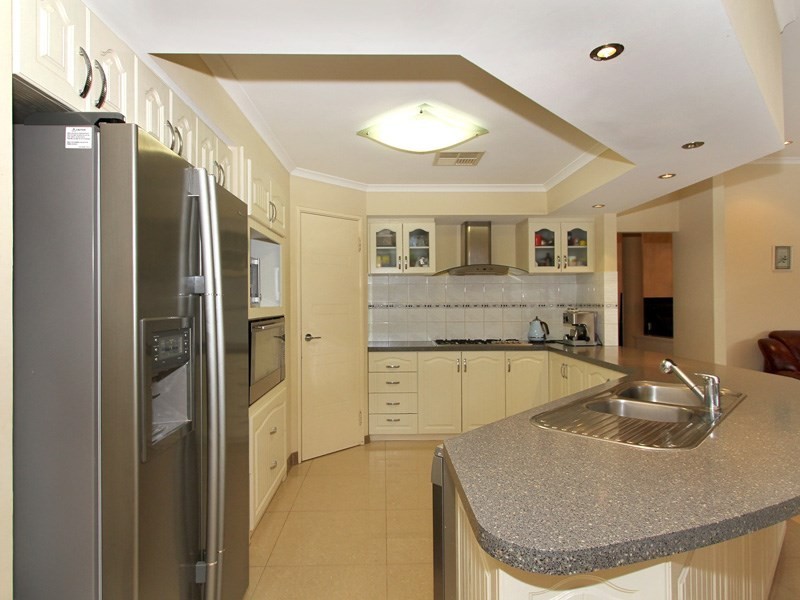 243 Bennett Springs Drive, Beechboro WA 6063