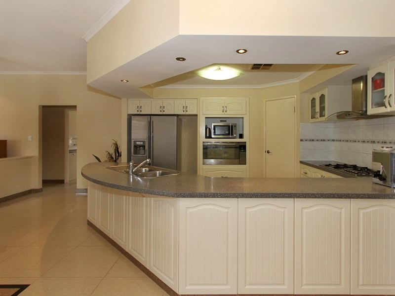 243 Bennett Springs Drive, Beechboro WA 6063