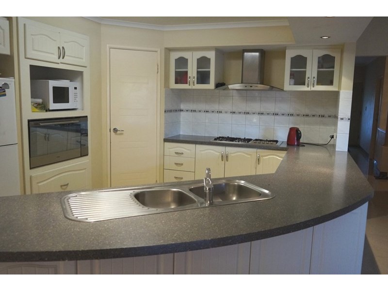 243 Bennett Springs Drive, Beechboro WA 6063