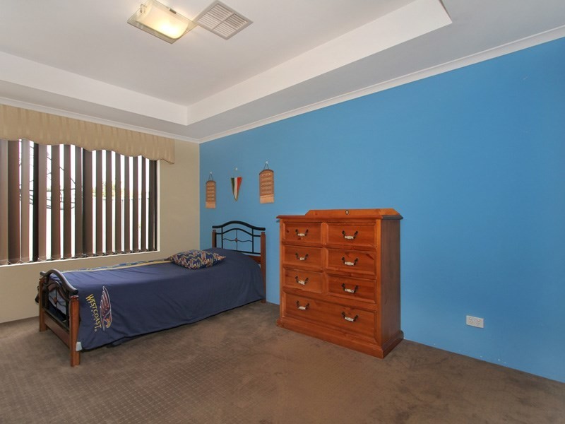 243 Bennett Springs Drive, Beechboro WA 6063