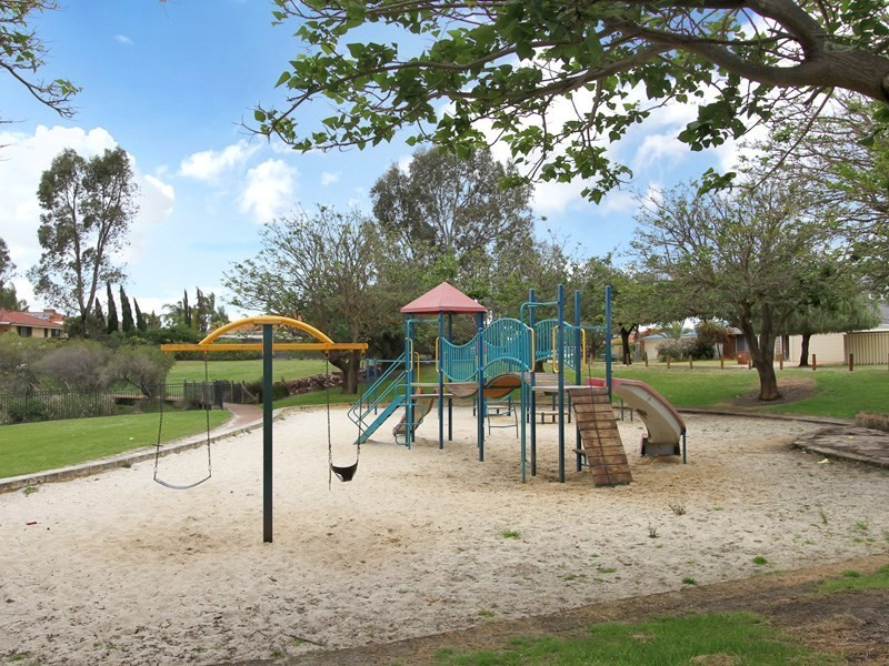 243 Bennett Springs Drive, Beechboro WA 6063