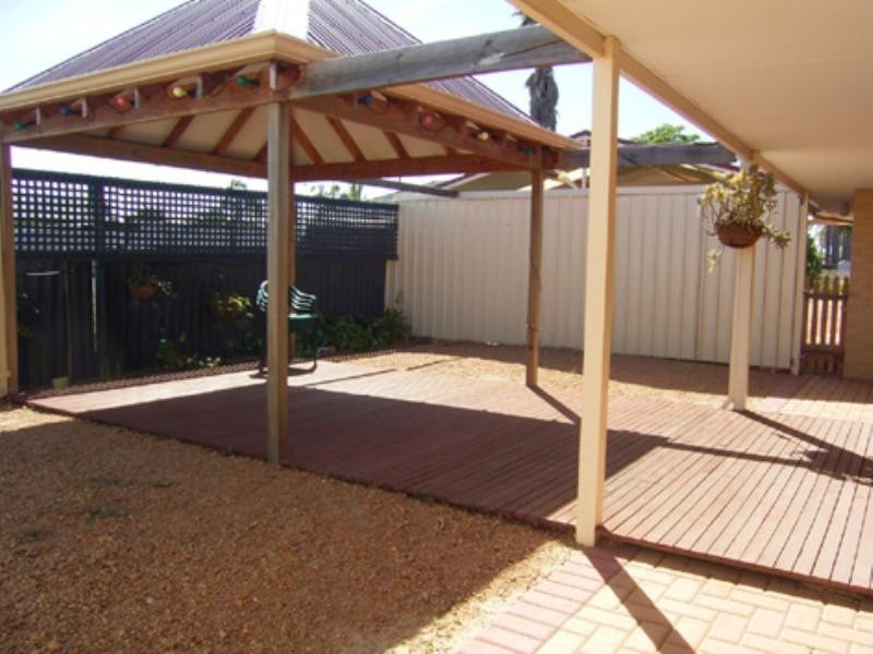 1829 West Swan Road, Caversham WA 6055