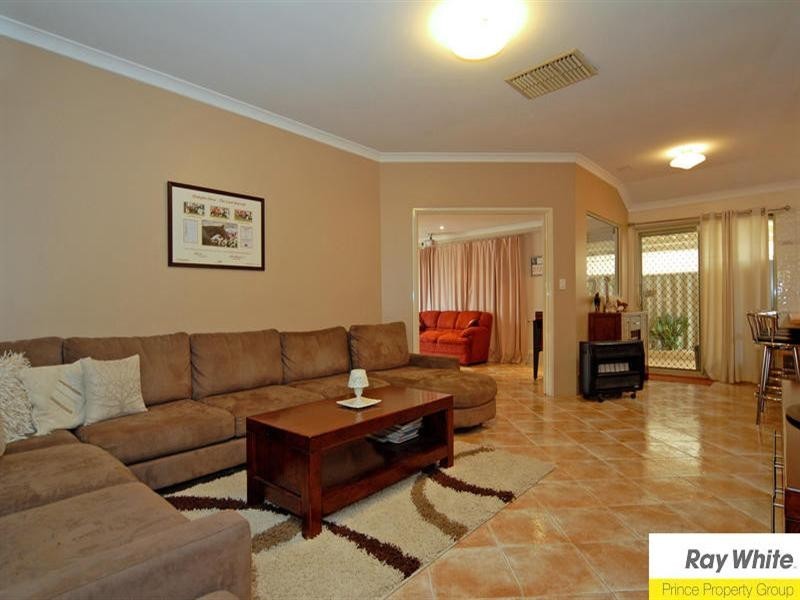 6 Nettia Place, Beechboro WA 6063