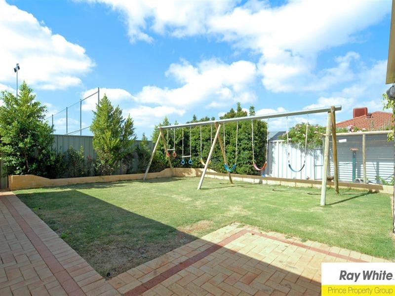 6 Nettia Place, Beechboro WA 6063