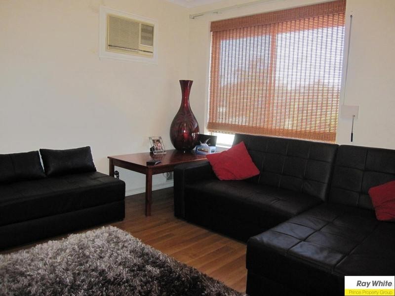 22 Ottawa Crescent, Beechboro WA 6063