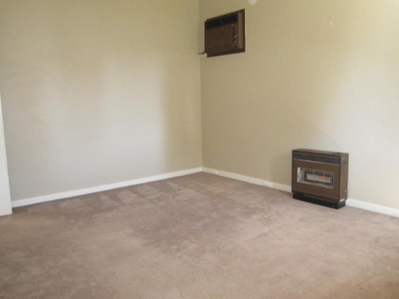 9 Altone Road, Lockridge WA 6054