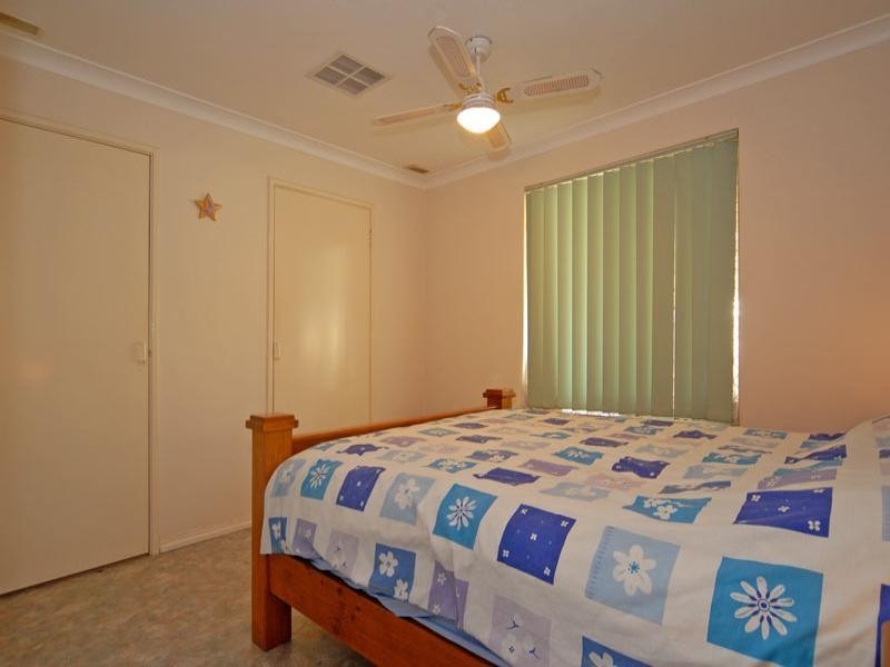 2 Satelite Retreat, Kiara WA 6054