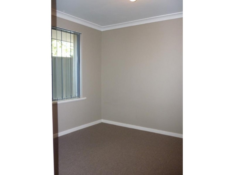 101B Howes Crescent, Dianella WA 6059