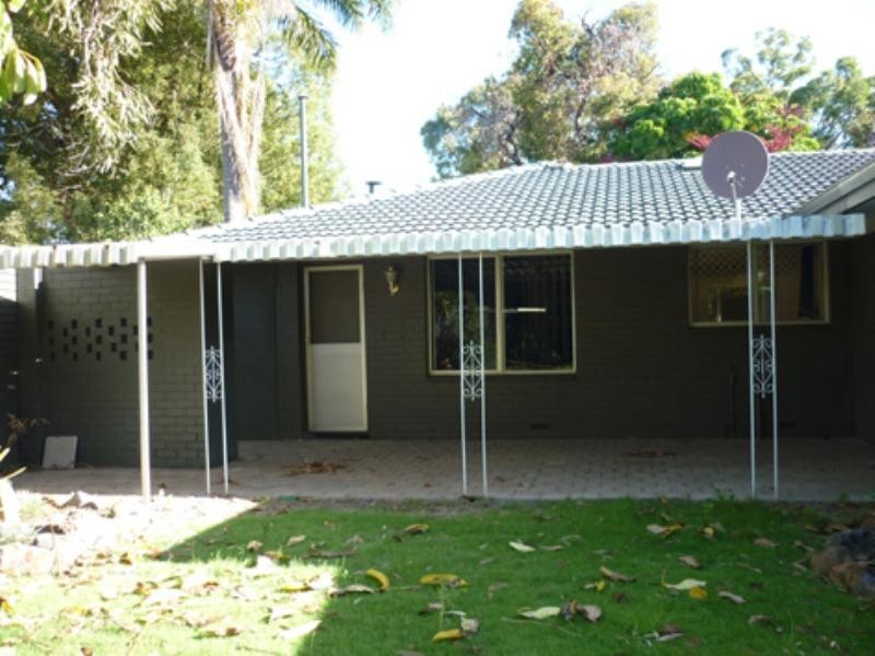 101B Howes Crescent, Dianella WA 6059