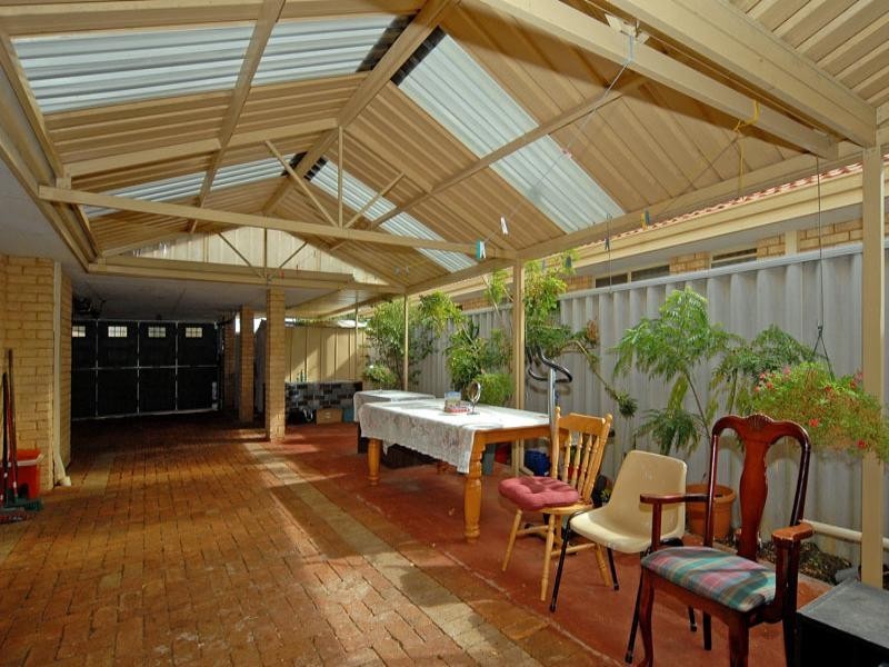 33 Roseheath Boulevard, Kiara WA 6054