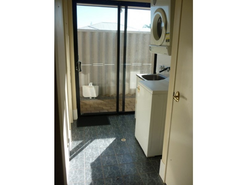 2 Sun Place, Beechboro WA 6063