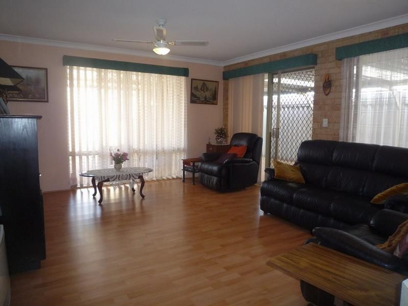 95 Orchid Avenue, Beechboro WA 6063