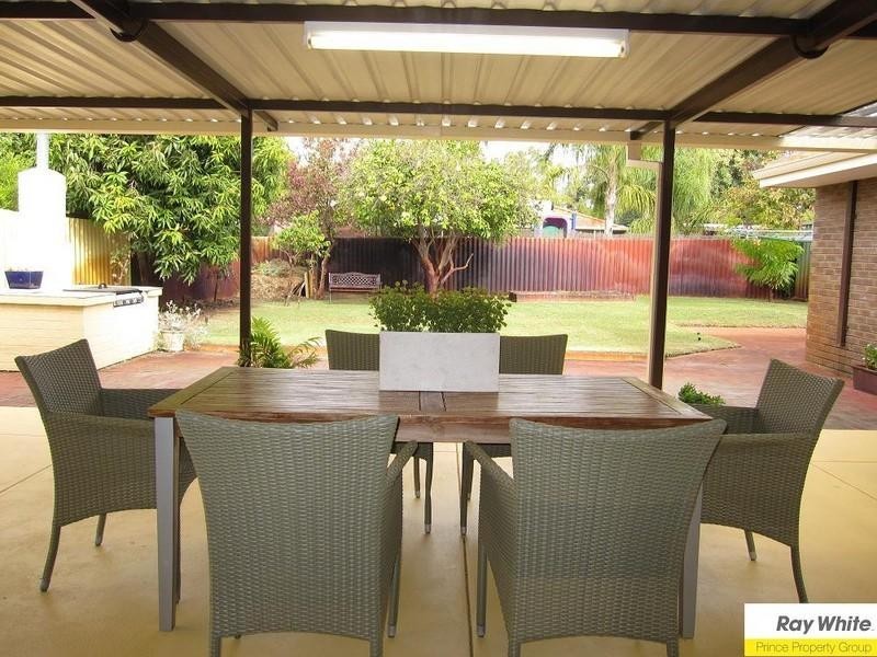 4 Pilkington Circus, Beechboro WA 6063