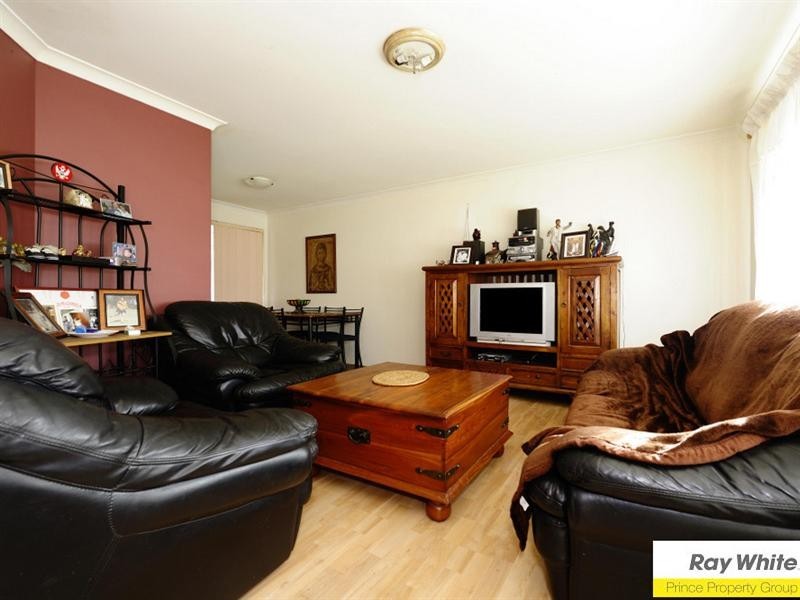 4 Knoll Place, Kiara WA 6054