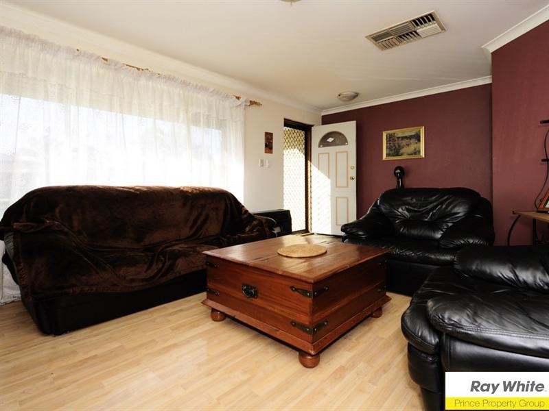 4 Knoll Place, Kiara WA 6054