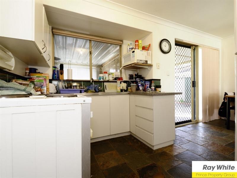 4 Knoll Place, Kiara WA 6054