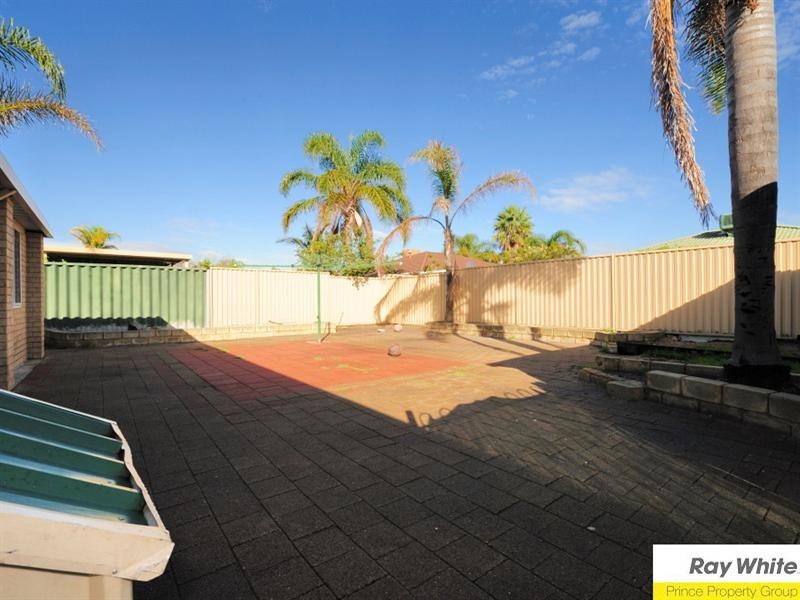 4 Knoll Place, Kiara WA 6054