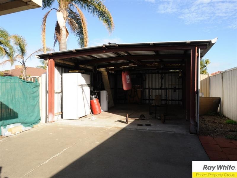 4 Knoll Place, Kiara WA 6054