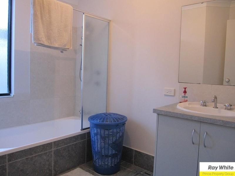 30 Albatross Loop, Beechboro WA 6063