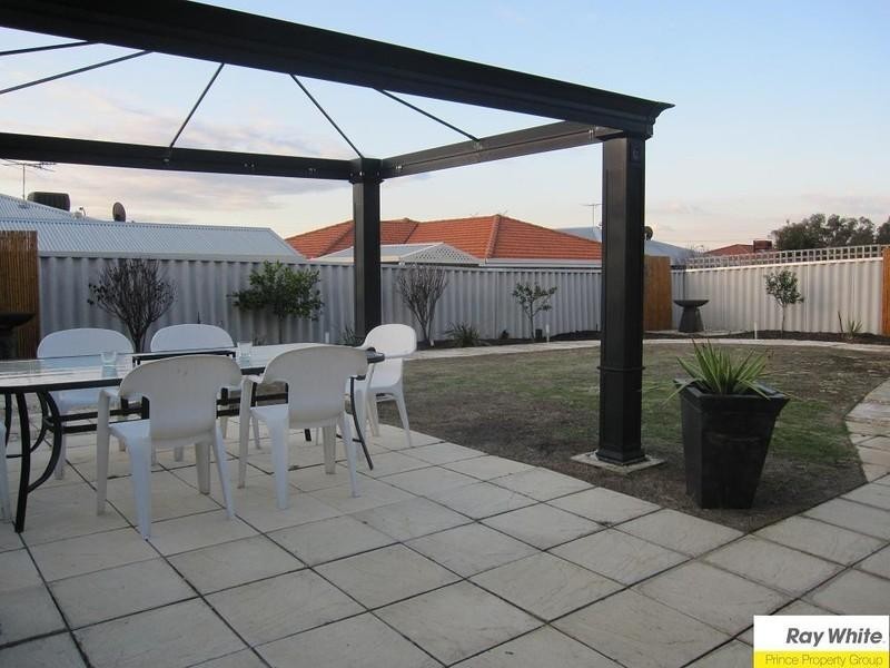 30 Albatross Loop, Beechboro WA 6063