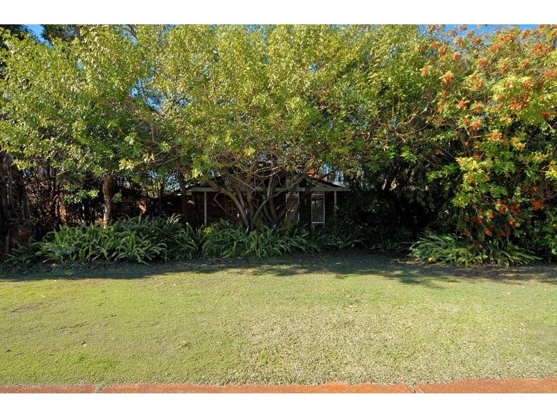 122 Morley Drive East, Eden Hill WA 6054