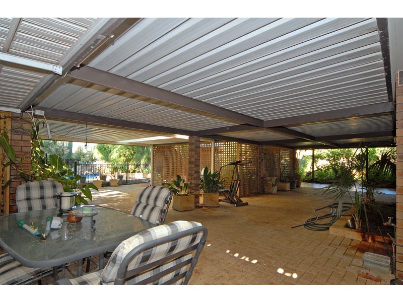 122 Morley Drive East, Eden Hill WA 6054