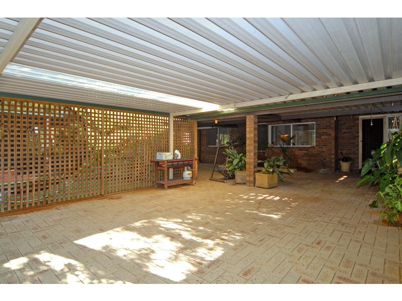 122 Morley Drive East, Eden Hill WA 6054