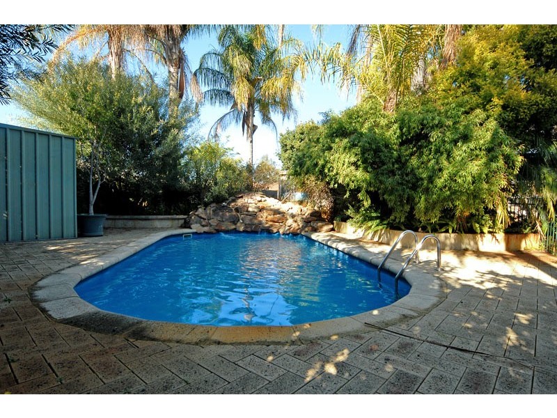 122 Morley Drive East, Eden Hill WA 6054