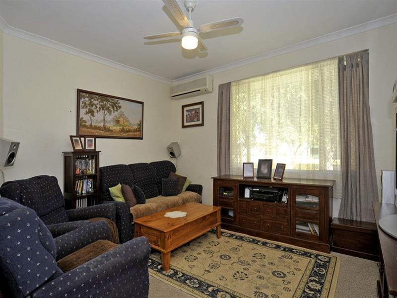 27 Mann Way, Bassendean WA 6054