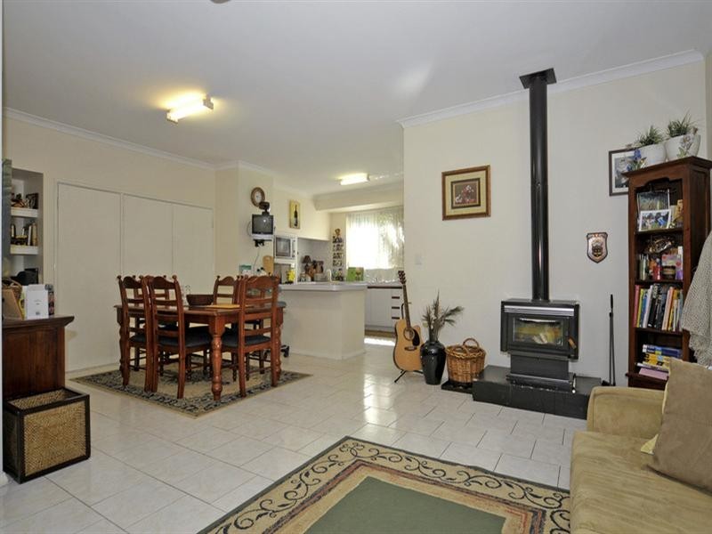 27 Mann Way, Bassendean WA 6054