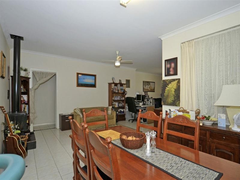27 Mann Way, Bassendean WA 6054