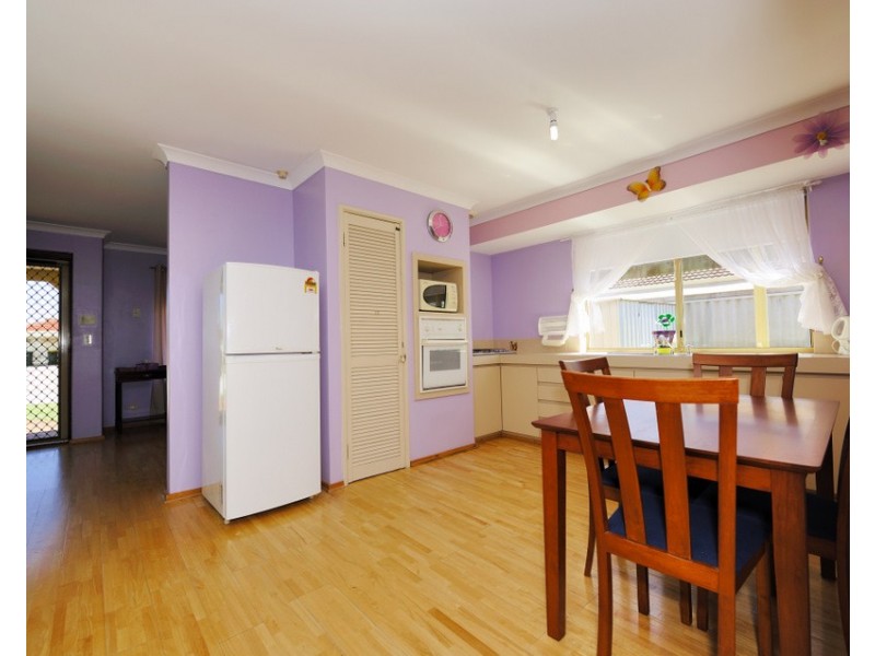 7 Knoll Place, Kiara WA 6054