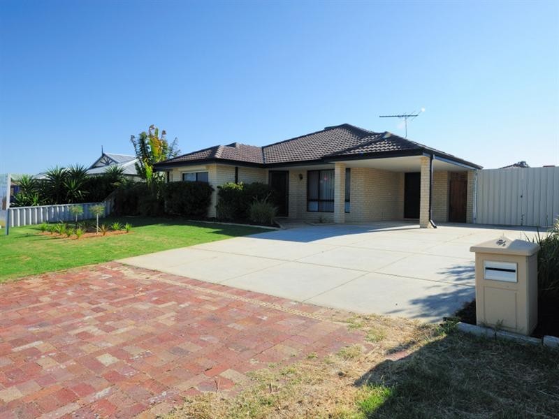 91 Bennett Street, Caversham WA 6055