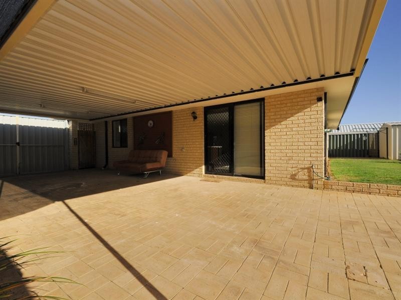 91 Bennett Street, Caversham WA 6055