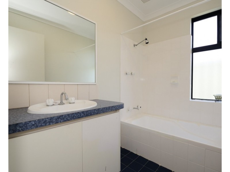 91 Bennett Street, Caversham WA 6055