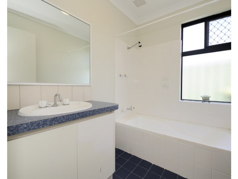 91 Bennett Street, Caversham WA 6055