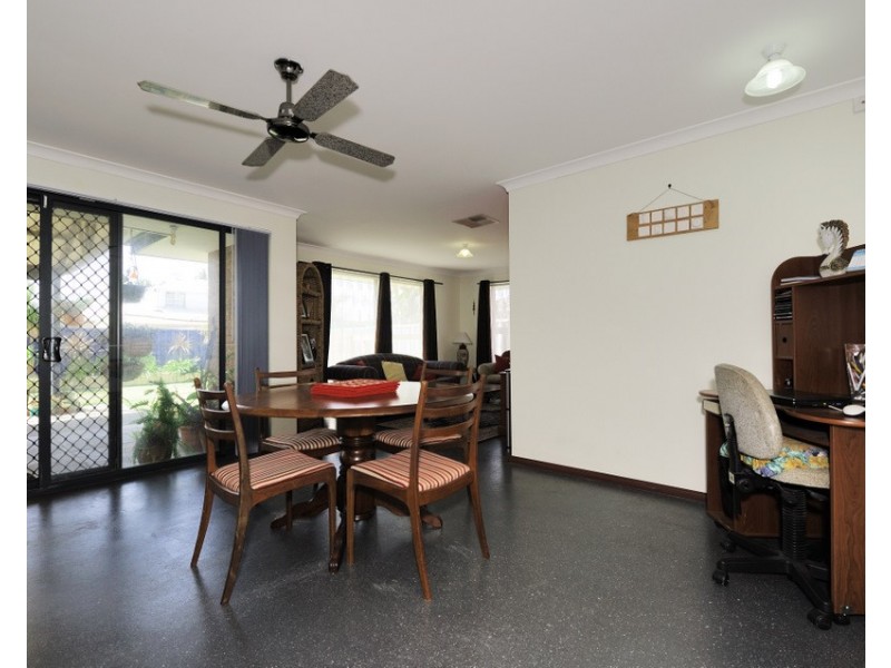 31 Brookside Gdns, Caversham WA 6055