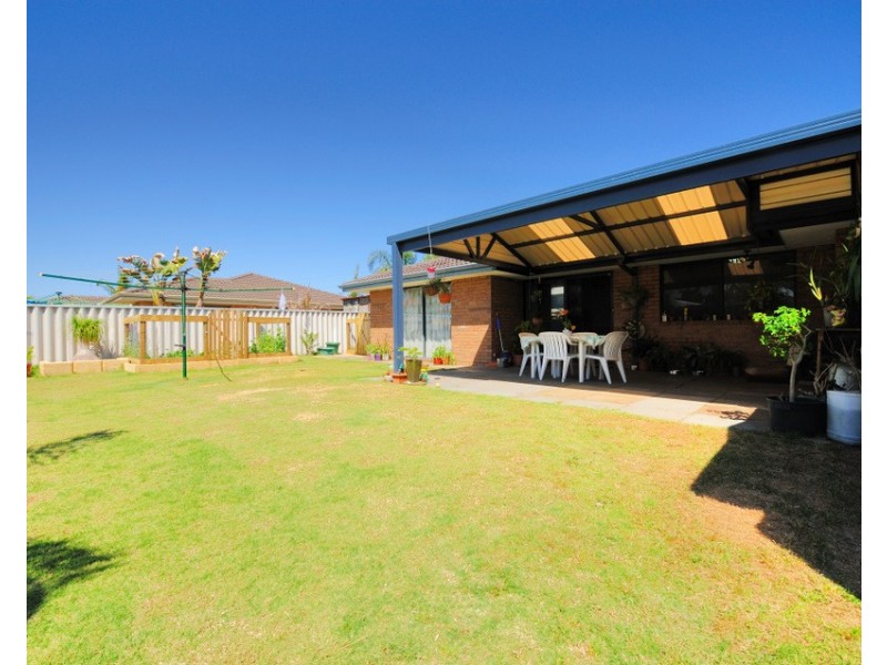 31 Brookside Gdns, Caversham WA 6055
