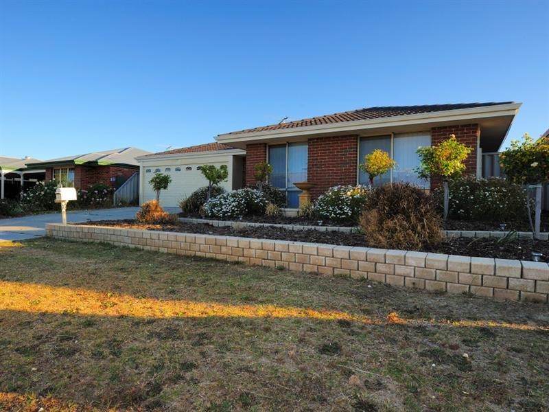58 Gentle Circle, South Guildford WA 6055