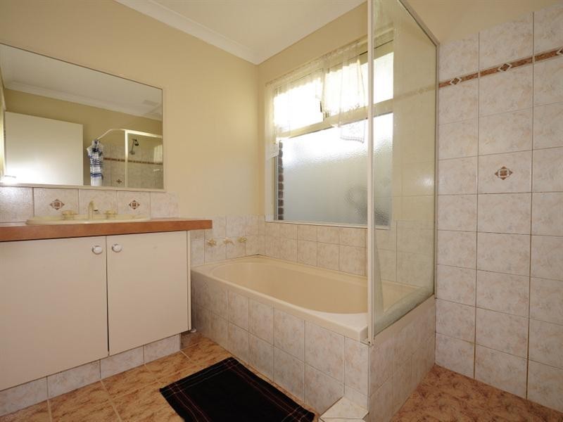 58 Gentle Circle, South Guildford WA 6055