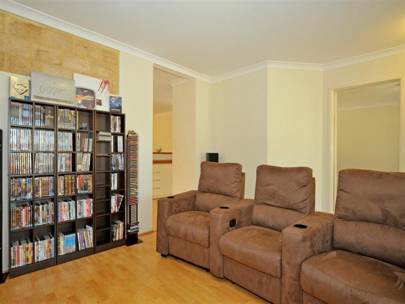 18 Mattner Sq, Lockridge WA 6054