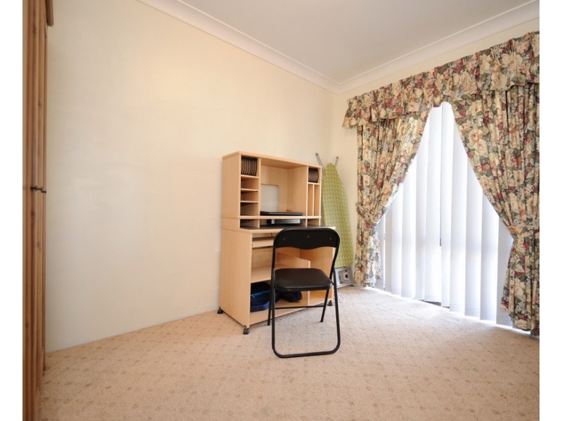 33 St Lawrence Drive, Beechboro WA 6063