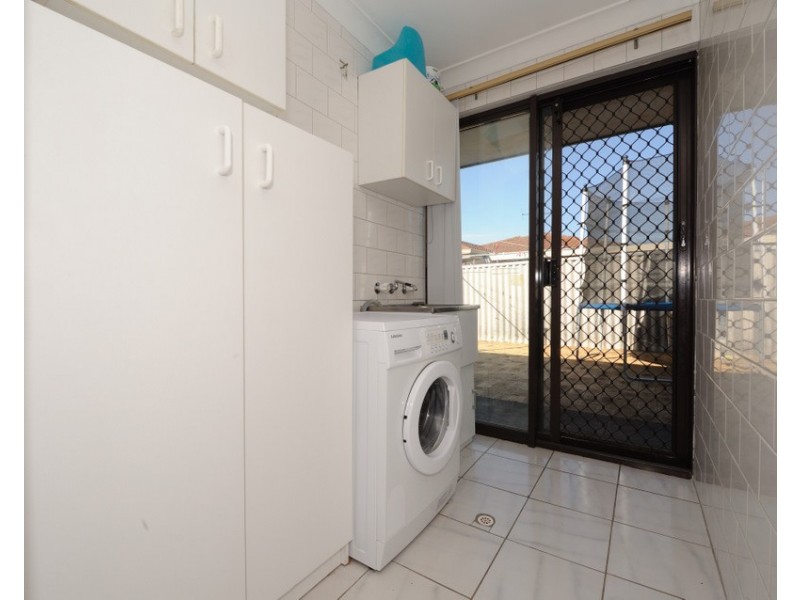 33 St Lawrence Drive, Beechboro WA 6063