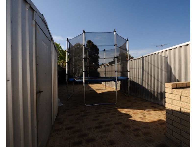 33 St Lawrence Drive, Beechboro WA 6063