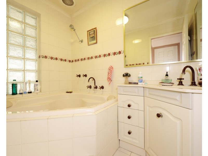 80 Barlee Way, Beechboro WA 6063