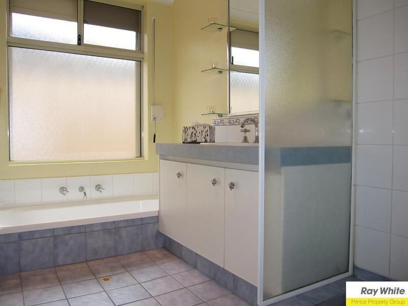 32 Albatross Loop, Beechboro WA 6063