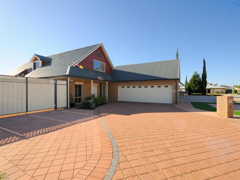 4 Sun Place, Beechboro WA 6063