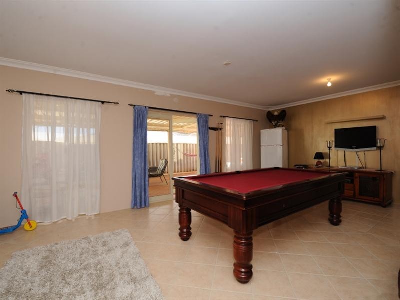 4 Sun Place, Beechboro WA 6063