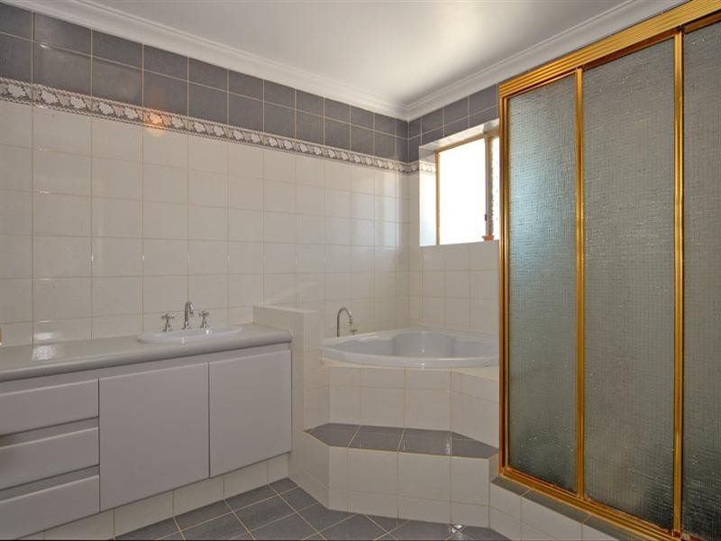 6 Clare Court, Winthrop WA 6150