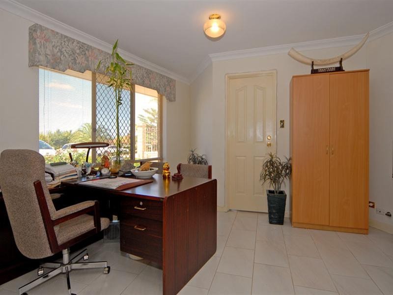 6 Clare Court, Winthrop WA 6150